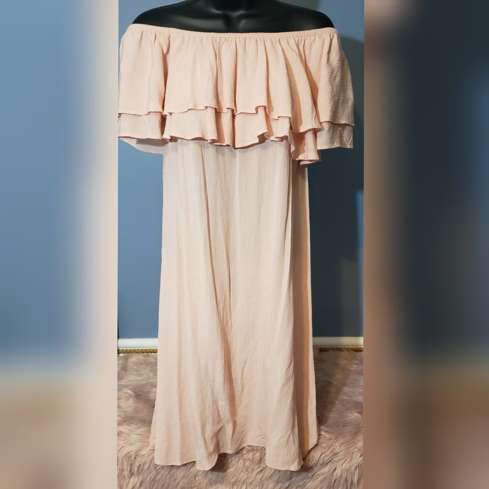 💜$5💜NWT ONE HART OFF THE SHOULDER DRESS